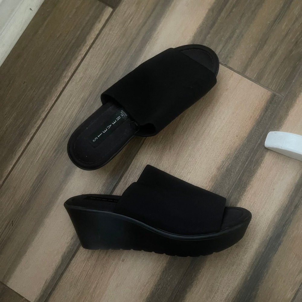 Steven By Steve Madden Black Platform Wedge Sandals